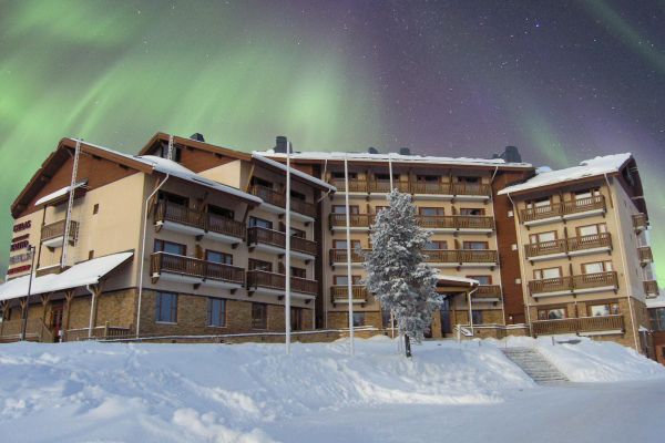 SAARISELKA SANTAS HOTEL TUNTURI (Laponia)
